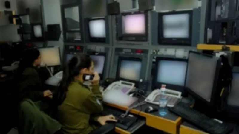 الشاباك يحقق مع جنود إسرائيليين مشتبه في عملهم لصالح إيران وسط تصاعد التوترات الإقليمية