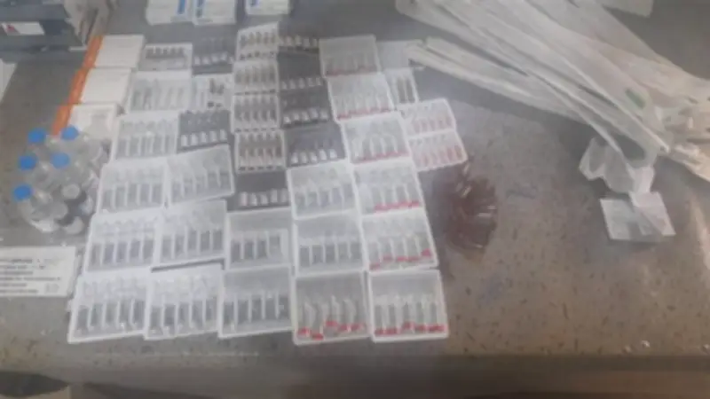 حملة أمنية موسعة في البحيرة تضبط أدوية منتهية الصلاحية وأغذية مجهولة المصدر