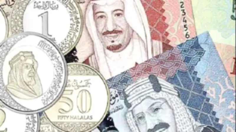 تراجع رسمي لسعر الريال السعودي في البنوك المصرية مع بداية الأسبوع