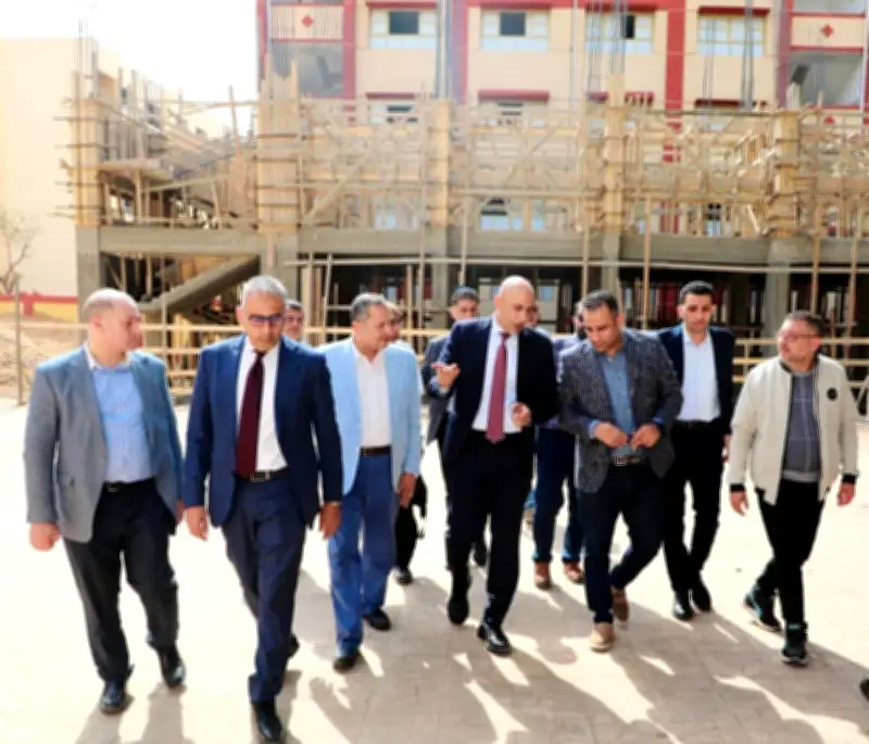 وزير التعليم يؤكد أهمية التعاون مع أولياء الأمور لدعم جهود التطوير في المدارس