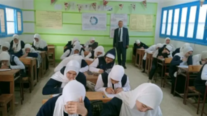 التعليم تنفي عقد امتحانات الثانوية العامة بنظام "الأوبن بوك" وتؤكد استمرار كتيب المفاهيم