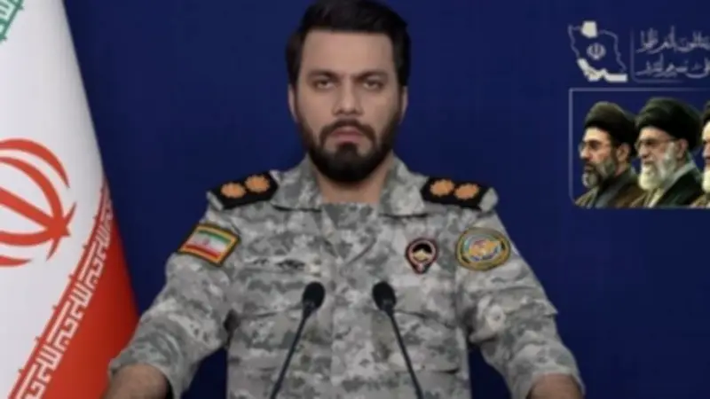 إيران تهدد برد عسكري وشيك بعد استهداف أمريكا لسفينة تجارية في خليج عمان