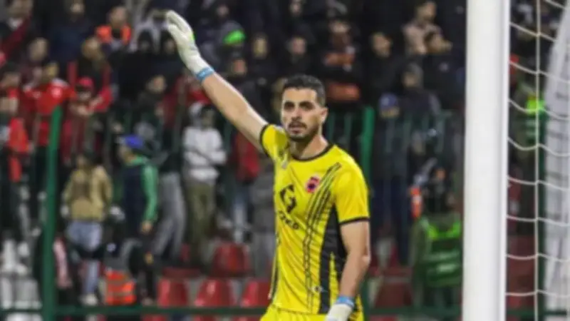 لاعب أولمبيك آسفي ينتقد الأجواء في خسارة الكونفدرالية ويدعو لوقف التوترات