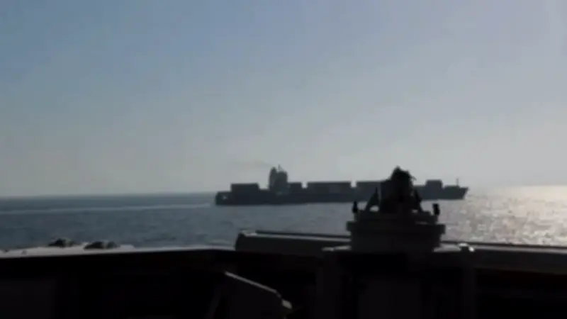 تفاصيل جديدة عن سفينة إيران المحتجزة.. واشنطن تدرس السيناريوهات