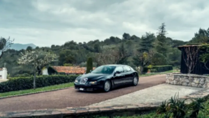 سيارة بوجاتي EB 112 النادرة تعرض للبيع في مزاد بملايين الريالات