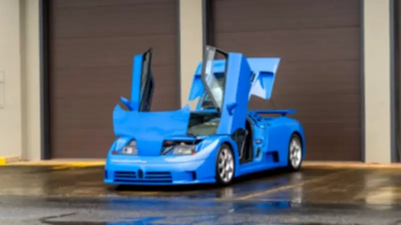 سيارة بوجاتي EB110 النادرة تعود للحياة بعد ربع قرن من الاختفاء