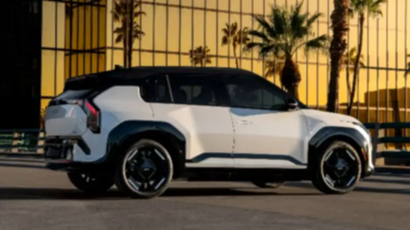 كيا تقدم EV3 بقوة 265 حصانًا ومدى 572 كيلومترًا