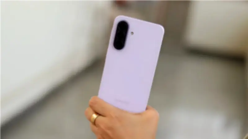 تسريبات تكشف الفروق بين Galaxy A27 وA26 قبل الإطلاق المرتقب من سامسونج