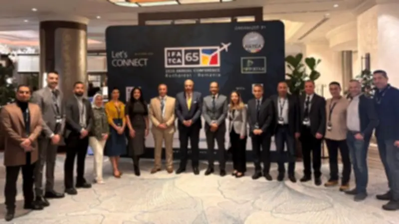 سفير مصر برومانيا يزور وفد ضباط المراقبة الجوية في مؤتمر IFATCA ببوخارست