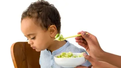 خبراء يحذرون: 10 أسباب غير غذائية تؤدي إلى ضعف شهية الأطفال وتؤثر على نموهم