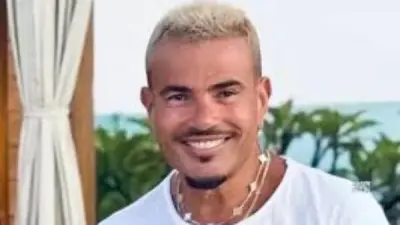 بعد عقد من الزمان.. عمرو دياب يحتفل بمرور 10 سنوات على ألبومه الناجح 'أحلى وأحلى'