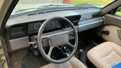 فيات ريجاتا موديل 1985: سيارة سيدان عائلية بـ 50 ألف جنيه للرحلات اليومية