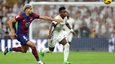 بين إحراج 1988 وقرار زيدان.. ريال مدريد يواجه معضلة الممر الشرفي في كامب نو