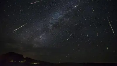 ظاهرة فلكية نادرة عمرها 2000 عام تضيء السماء.. استعدوا لمشاهدة شهب القيثاريات