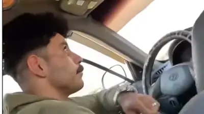 رحلة رعب مع أوبر: سائق يحتجز سائحًا ويطالب بدفع 250 دولارًا بدلًا من الجنيه