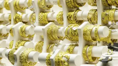 استقرار سعر الذهب اليوم الأحد 26 أبريل 2026 وعيار 21 بالمصنعية الآن