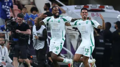 الأهلي السعودي.. 34 بطولة رسمية عبر تاريخه العريق