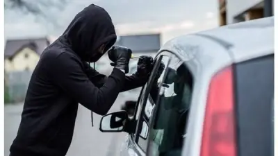 حبس سوداني 4 أيام لسرقة متعلقات من سيارة أمام نادي الصيد بالدقي