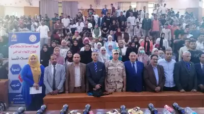 إعلام قنا يحتفي مع طلاب المعهد الصناعي بذكرى تحرير سيناء الـ44