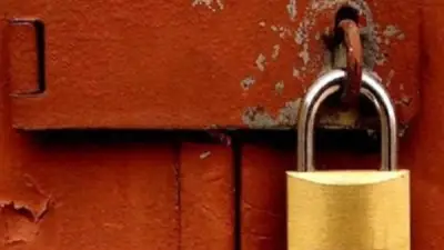 إغلاق 5 ورش غير مرخصة ورفع إشغالات في حملة مرافق بالجيزة