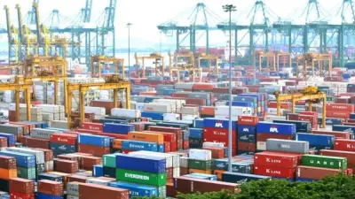 ارتفاع العجز التجاري الأمريكي إلى 57.3 مليار دولار في فبراير بنسبة 4.9%