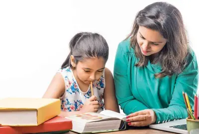 مع اقتراب الامتحانات: 6 نصائح ذهبية للأمهات لدعم أبنائهن لتحقيق النجاح