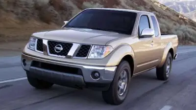 تحقيق رسمي في 75 ألف شاحنة نيسان فرونتير 2006 بسبب مخاطر تسرب الوقود