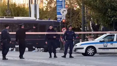 مسلح يبلغ من العمر 89 عامًا يطلق النار في مكتب حكومي ومحكمة بأثينا ويصيب 4