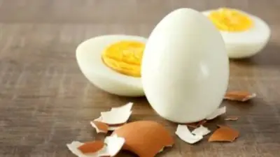 نظام الطيبات لضياء العوضي: ما تأثير الامتناع عن البيض على الجسم؟