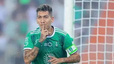 الأهلي ينفي رسميًا أي مفاوضات لضم البرازيلي روبرتو فيرمينو من السد القطري