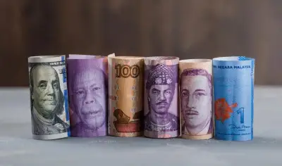 استقرار العملات الأجنبية في البنوك اليوم مع ترقب حركة جديدة للدولار