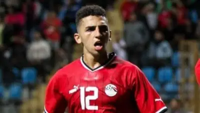 توروب يستدعي كوكا لتدعيم الظهير الأيسر في مواجهة بيراميدز الحاسمة