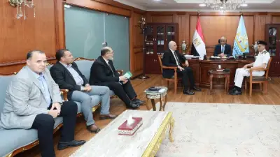 محافظ كفر الشيخ يبحث مضاعفة إنتاج السكر وتطوير الصناعات التحويلية