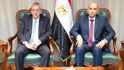 وزير العمل المصري ونظيره القبرصي يشكلان لجنة مشتركة لتنظيم انتقال العمالة وتحديد المهن المطلوبة