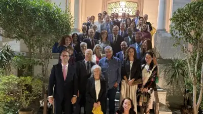 زاهي حواس يكشف عن إنجازات البعثة الإسبانية بسقارة في اجتماع مجموعة كليوباترا