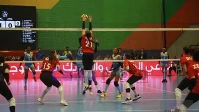 سيدات الأهلي يتأهلن لنهائي بطولة أفريقيا للطائرة بعد انتصار صعب على قرطاج التونسي