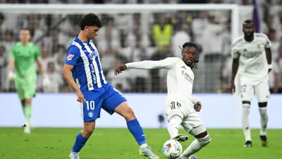 غضب جماهير ريال مدريد يطارد كامافينجا بعد استقبال بارد في برنابيو