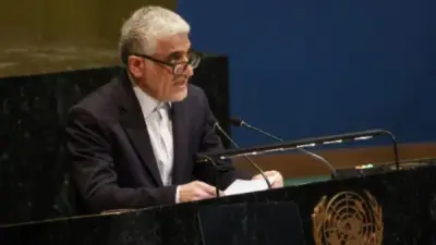 إيران تشترط رفع الحصار الأمريكي لبدء المفاوضات في إسلام آباد