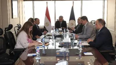 وزير السياحة يضع خطة لتطوير الغوص والأنشطة البحرية في مصر