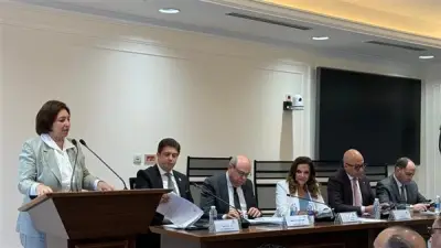 طوارئ في مطار القاهرة استعدادًا لموسم الحج واجتماع وزير الطيران مع النواب