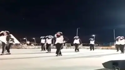 جدل واسع بعد عرض لطالبات جامعة قنا يقلدن رقصات مايكل جاكسون