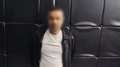 القبض على عامل اعتدى على شخص بعصا خشبية في مدينة نصر