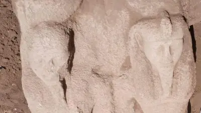 اكتشاف تمثال ضخم يُرجح أنه للملك رمسيس الثاني في تل فرعون بالشرقية