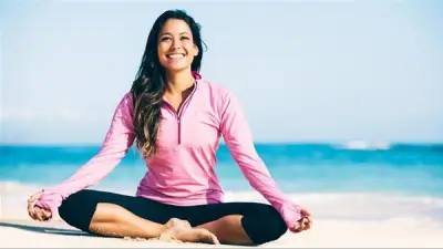 نصائح فعالة لاستعادة النشاط والحيوية في منتصف اليوم للمرأة العاملة