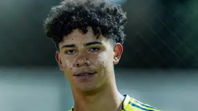 كريستيانو جونيور على أعتاب اللعب مع والده.. النصر يدرس تصعيد الموهبة الصاعدة