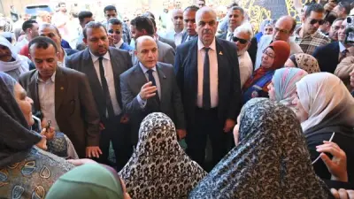 محافظ الغربية يتفقد قافلة طبية مجانية في قرية دهتورة وسط إقبال كبير