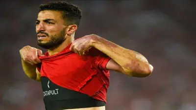 مفاجأة صادمة.. محمد عبد المنعم يرفض العودة للأهلي رغم أزمة الدفاع
