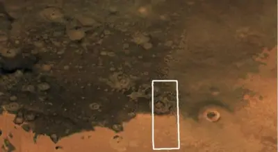 المريخ يكتب تاريخه بالظل: حكاية البقعة الداكنة التي تتوسع في صمت منذ نصف قرن