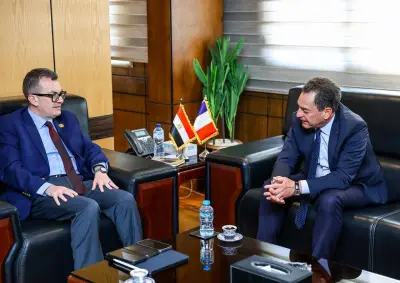 وزير التخطيط يؤكد التزام فرنسا بسياسات الإصلاح والانضباط المالي خلال زيارة لوزارة الخزانة