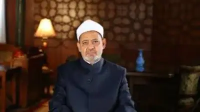 شيخ الأزهر يهنئ السيسي والقوات المسلحة والشعب بذكرى تحرير سيناء